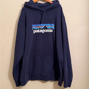 Patagonia Navy Logo Hoodie XXL Regular Fit Pullover Sweatshirt Graphic Outdoor